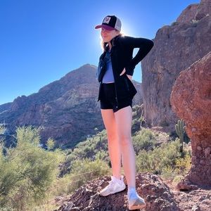 Meet your Posher, Emma